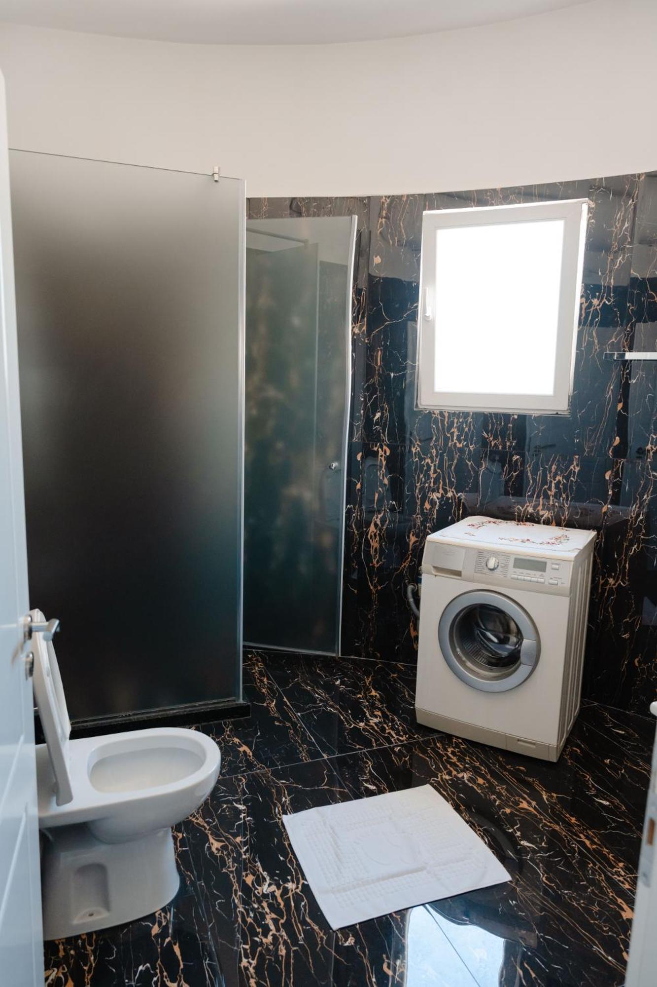 Apartment Luxury In Durres