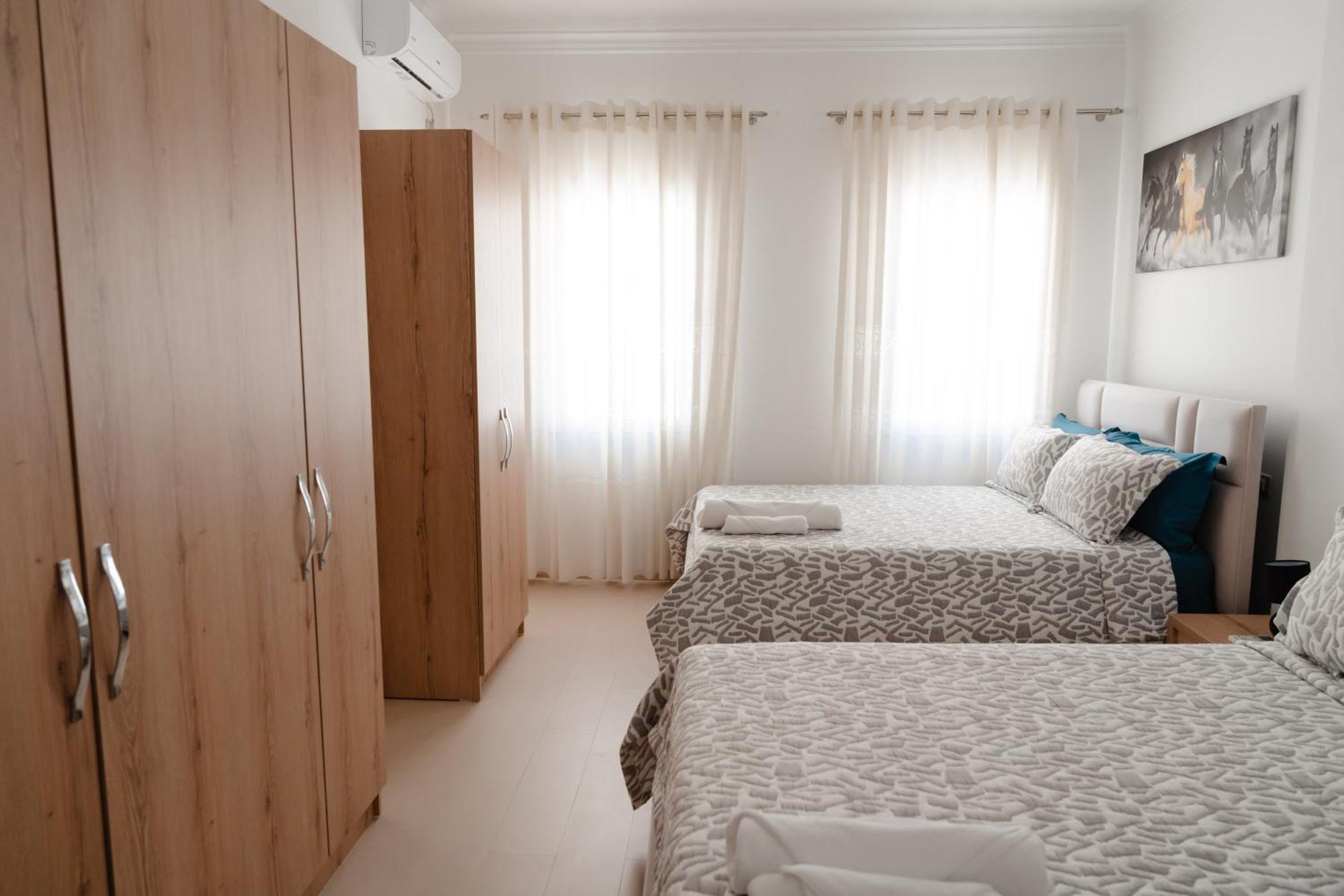 Luxury In Apartment *